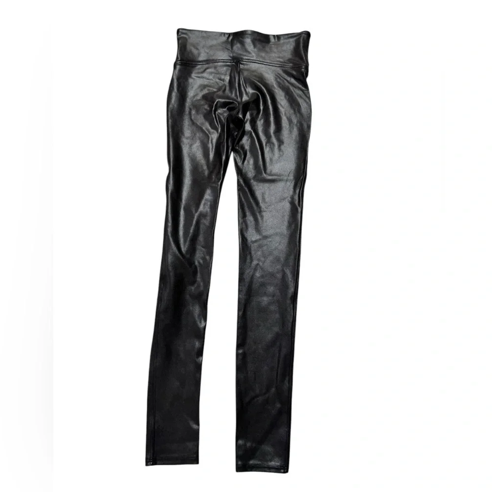 Spanx faux leather leggings size small in excellent like-new condition